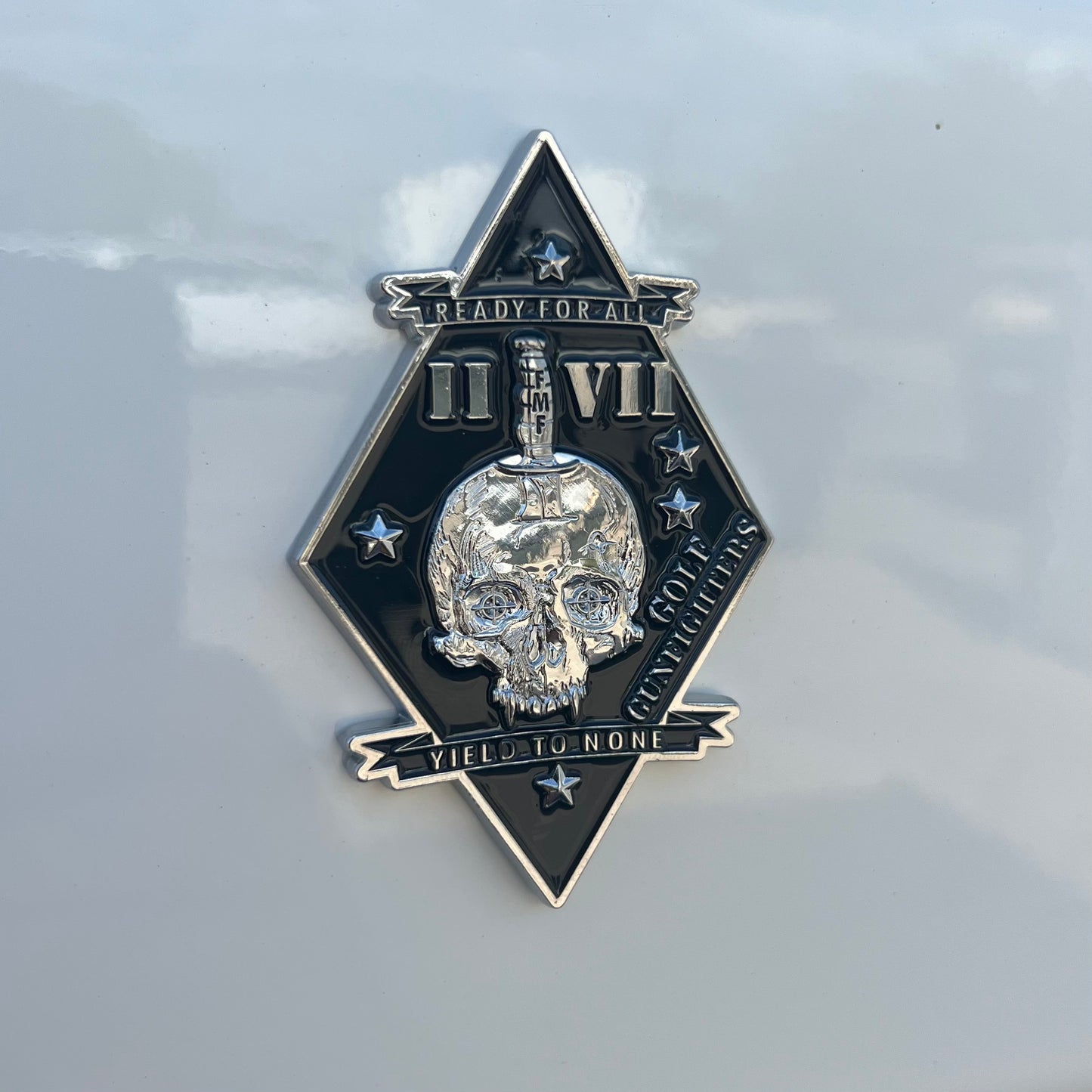 2/7 Golf Gunfighters Car Badge